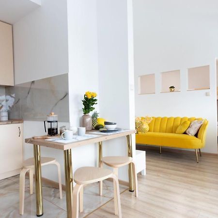Apartamenty Gorki Male Tuszyn Kültér fotó