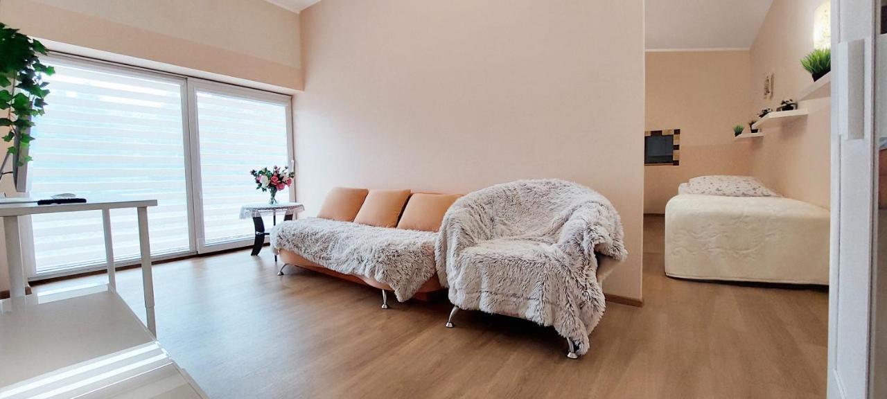 Apartamenty Gorki Male Tuszyn Kültér fotó