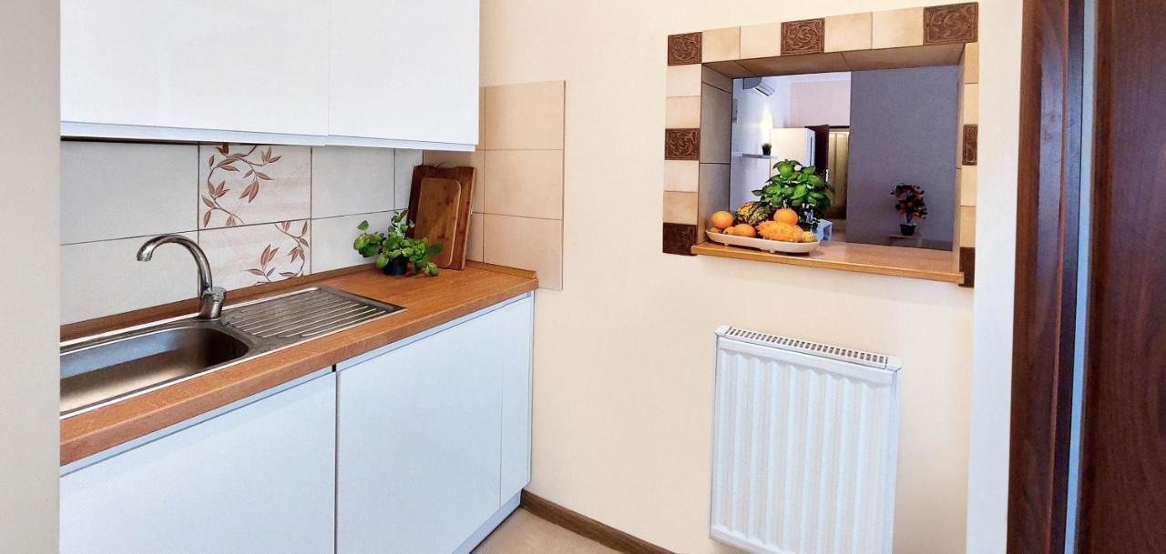 Apartamenty Gorki Male Tuszyn Kültér fotó