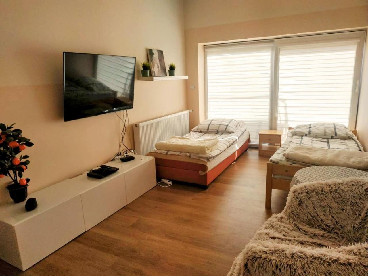 Apartamenty Gorki Male Tuszyn Kültér fotó