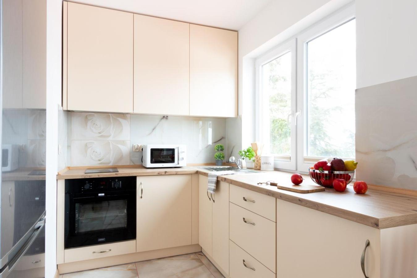 Apartamenty Gorki Male Tuszyn Kültér fotó