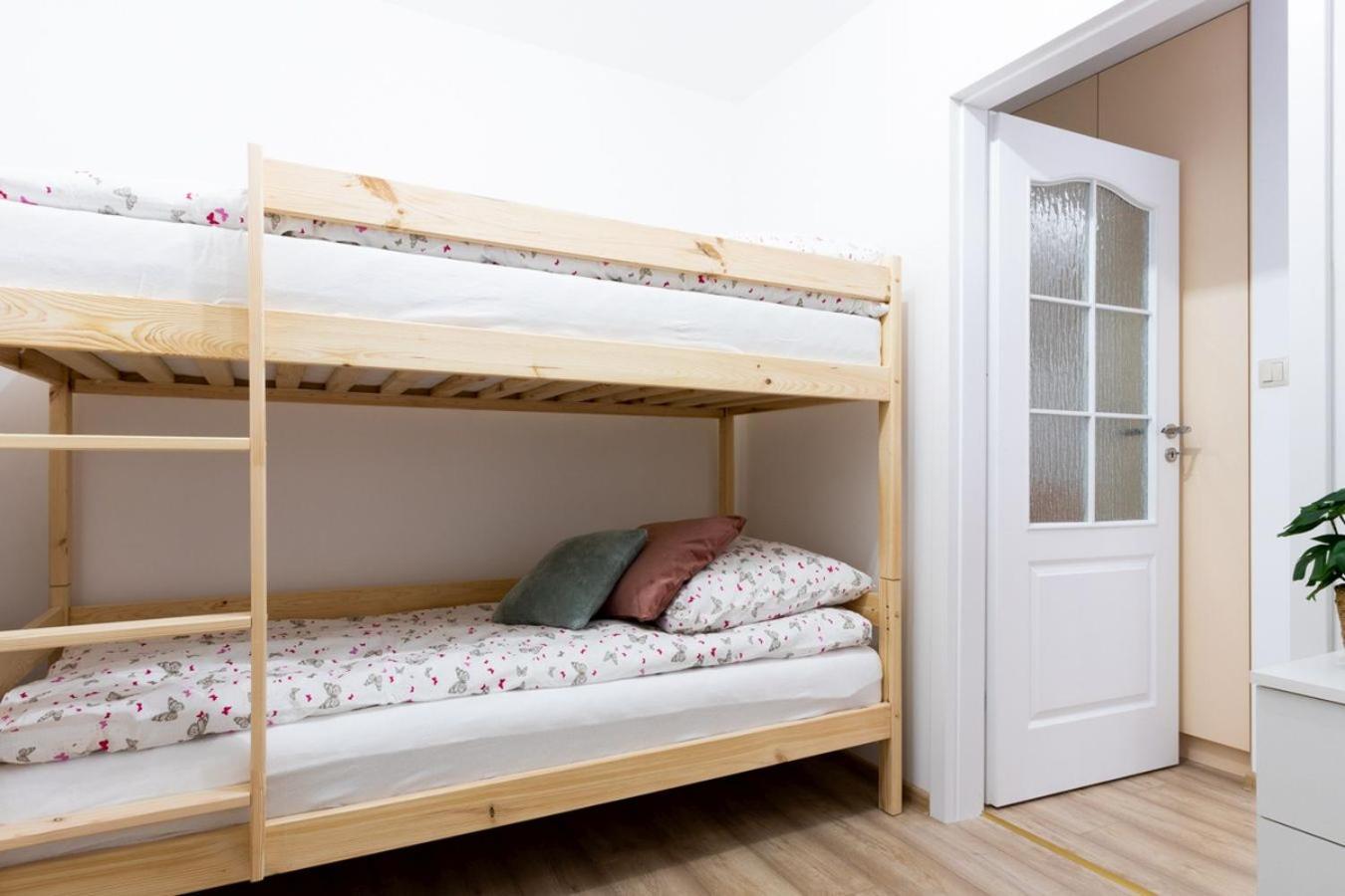 Apartamenty Gorki Male Tuszyn Kültér fotó